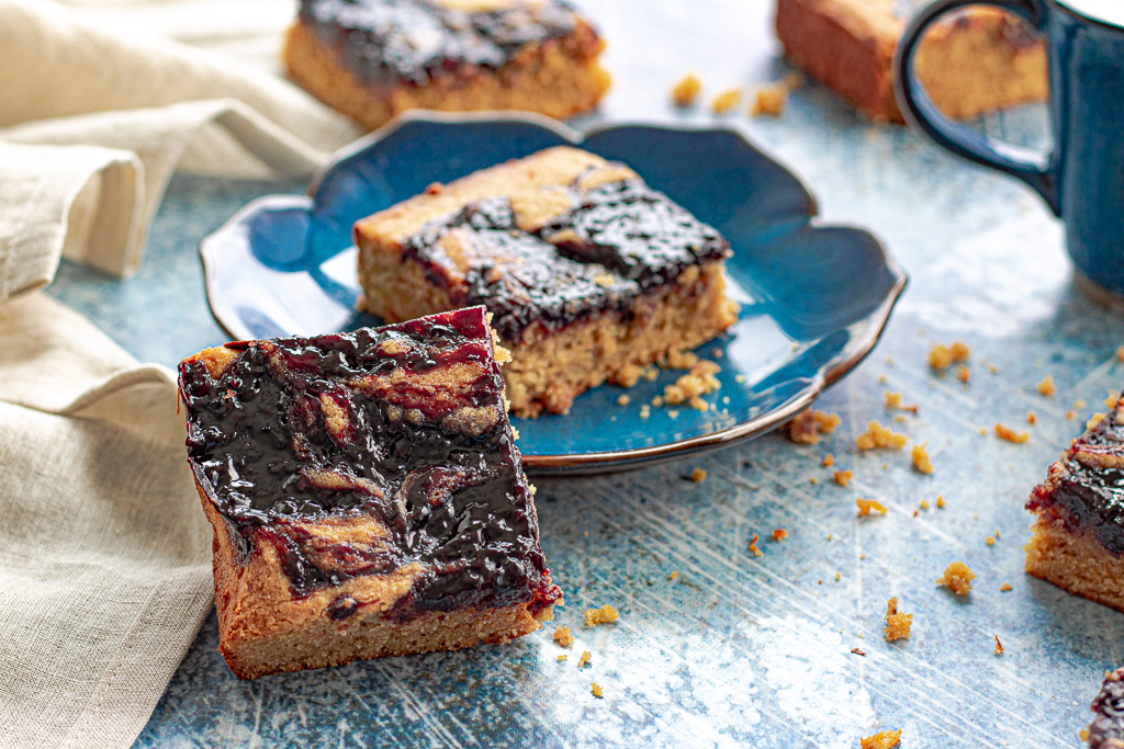 Close up of a gluten free peanut butter and jelly bar by sisters sans gluten