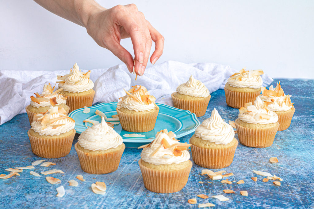Gluten free toasted coconut cupcakes by Sisters Sans Gluten