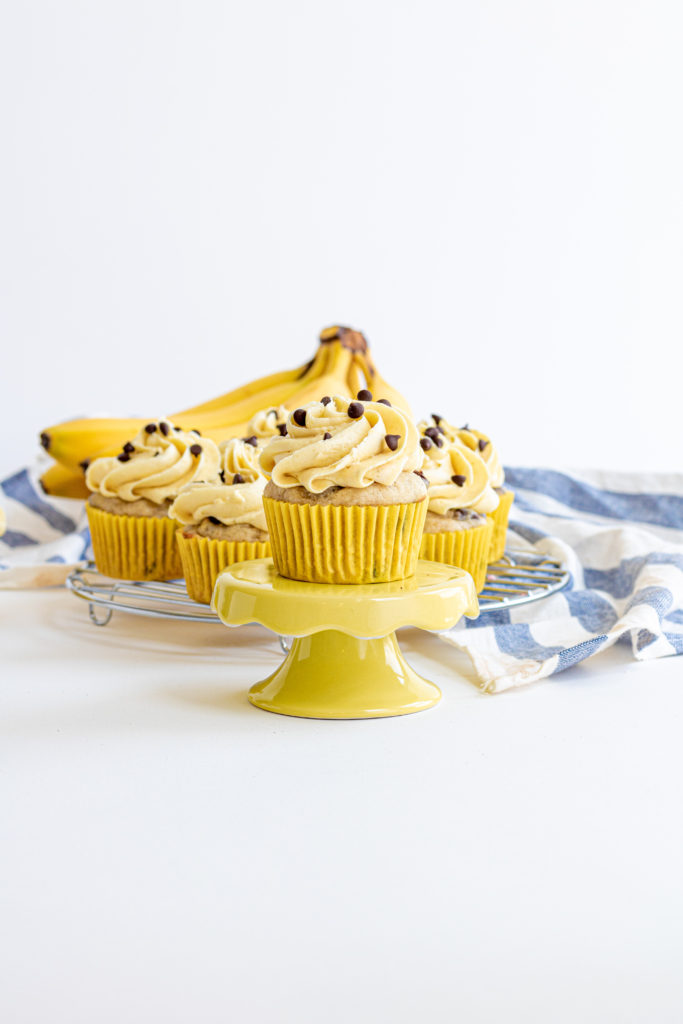 gluten free banana chocolate chip cupcakes by sisters sans gluten