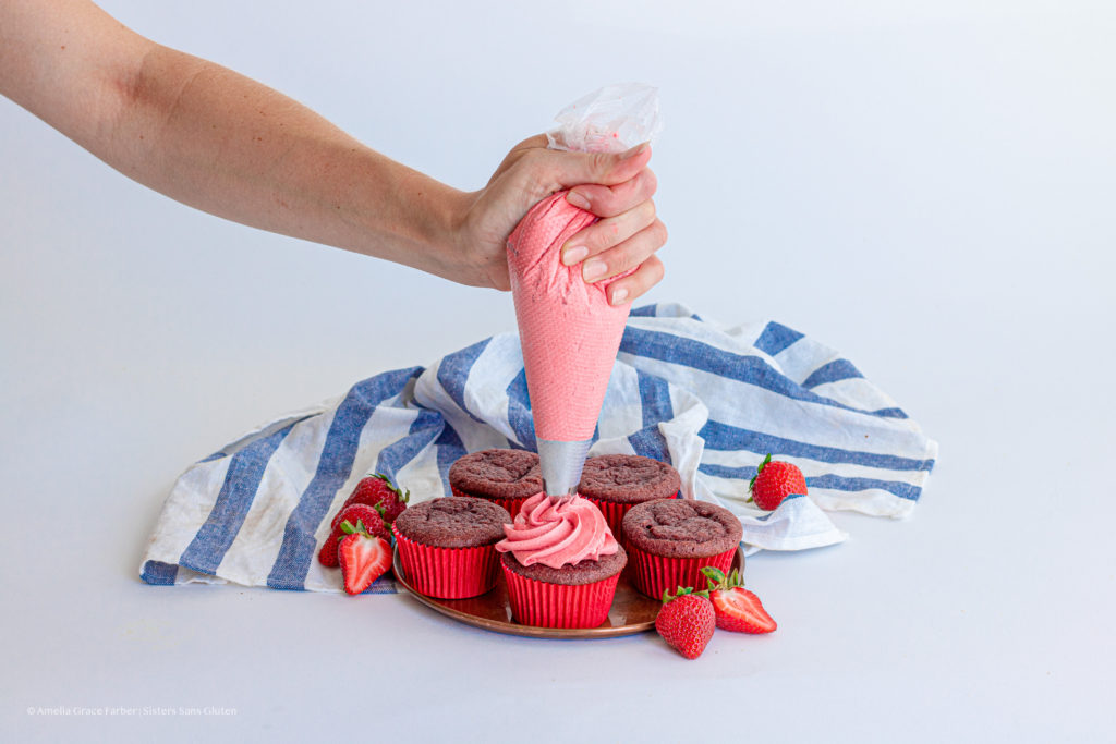 gluten free strawberry hibiscus cupcakes by Sisters Sans Gluten