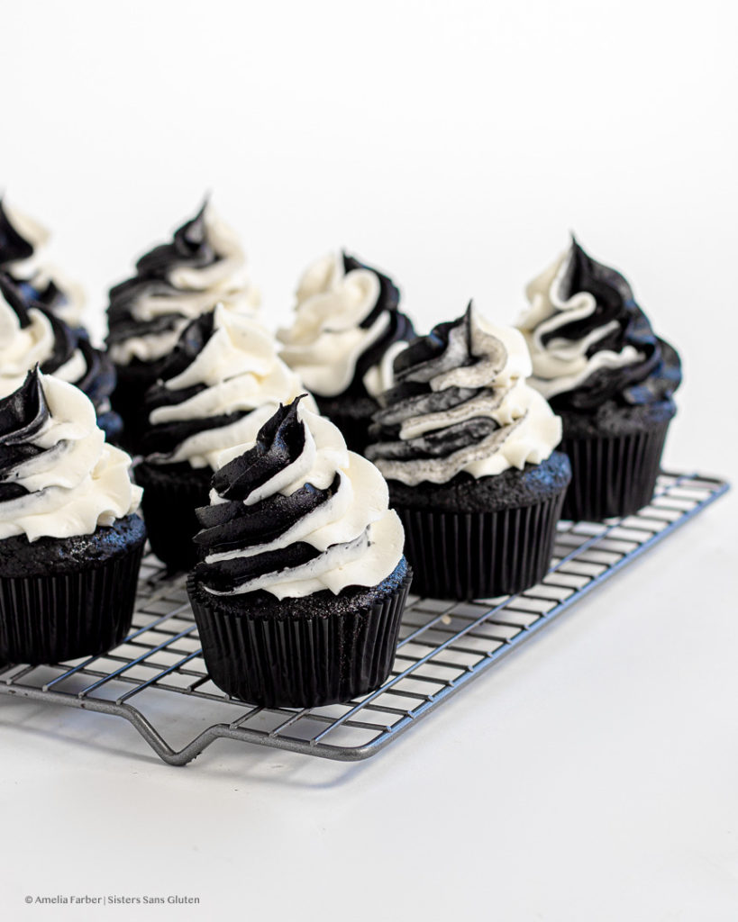 gluten free black and white cupcakes by sisters sans gluten