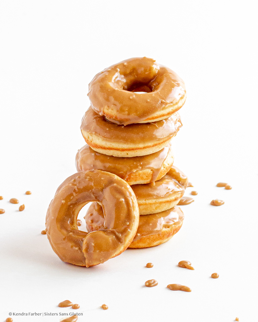 Gluten Free Maple Glazed Donuts - Sisters Sans Gluten