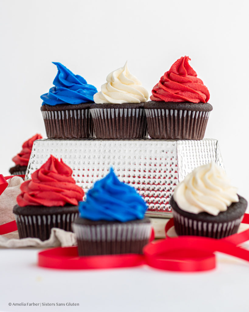 gluten free red white and blue cupcakes by sisters sans gluten