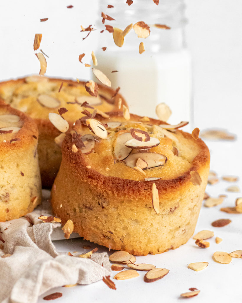 gluten free almond muffins by sisters sans gluten